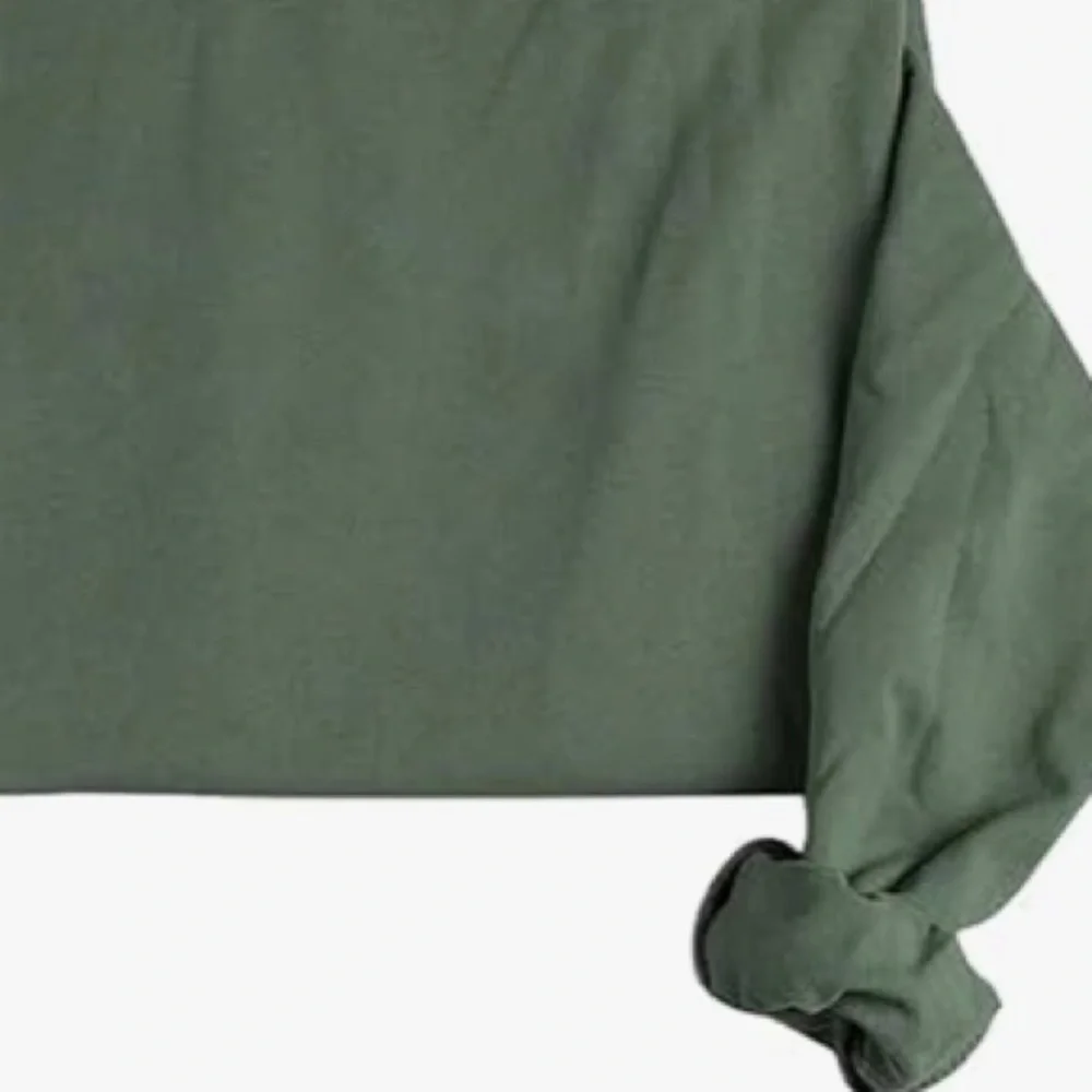 NWT-XL Olive Green
Crewneck side split
2026 season Long Sleeve 
Sweatshirt Top - Picture 2 of 5